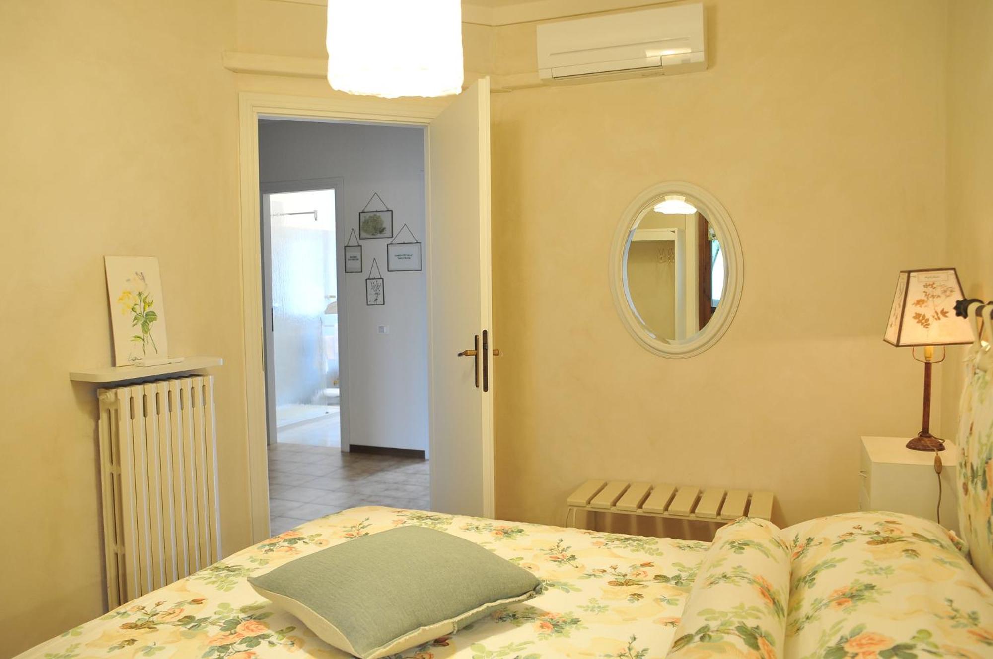 Casa Giuli Hotel มาแนร์บา เดล การ์ดา ภายนอก รูปภาพ